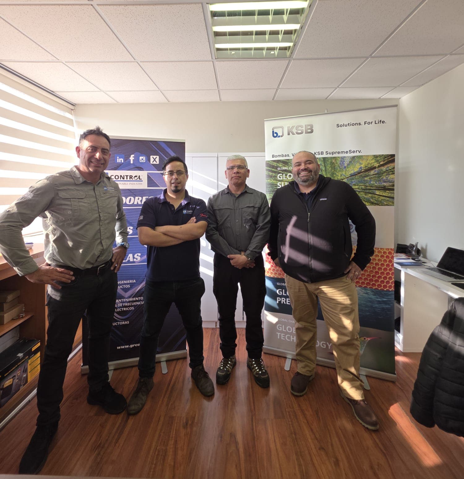 Equipo GR Control y KSB
